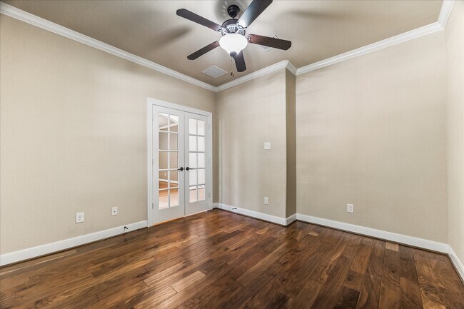 Building Photo - 10603 Hollowback Dr