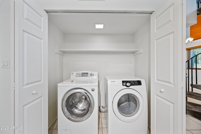 Building Photo - 18811 N 19th Ave