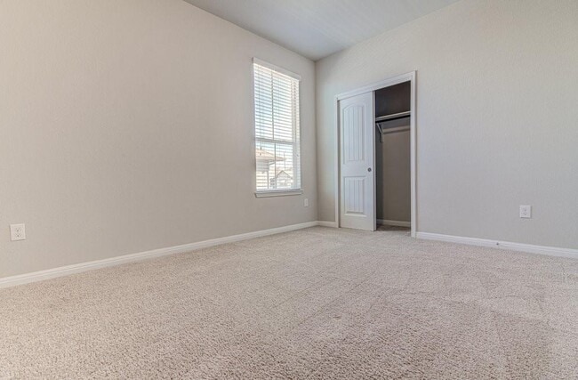Building Photo - 414 Epiphany Ln