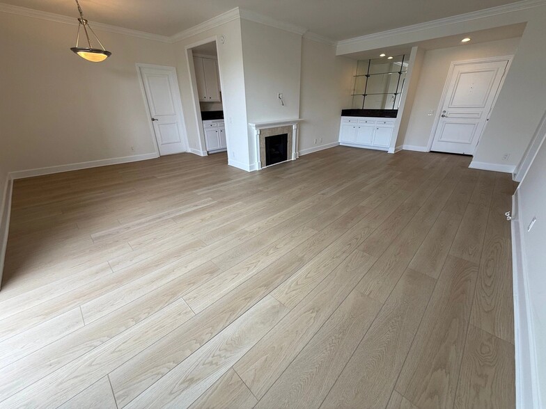 Building Photo - 1940 Malcolm Ave