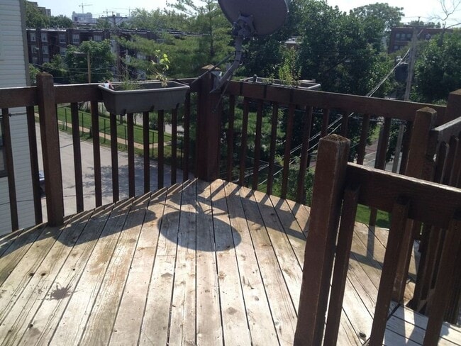 Building Photo - Lovely Apartment - 2 bedroom - 3rd floor