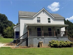 Building Photo - 28 Quarry St