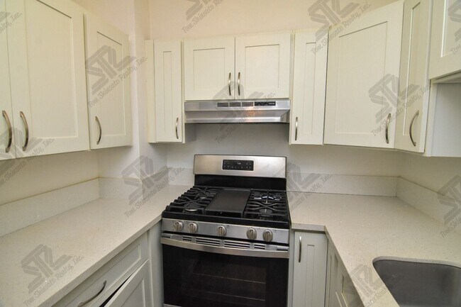 Building Photo - 87-123 Helelua Street - #G202