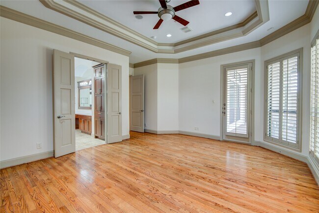 Building Photo - 5346 Val Verde St