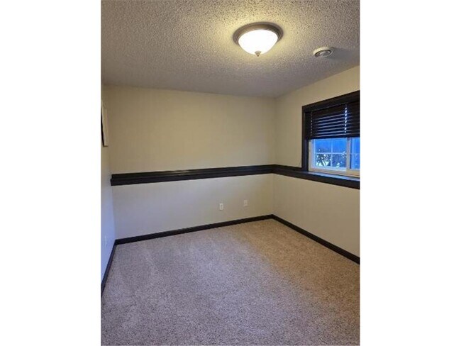 Building Photo - 5726 Egret Ave