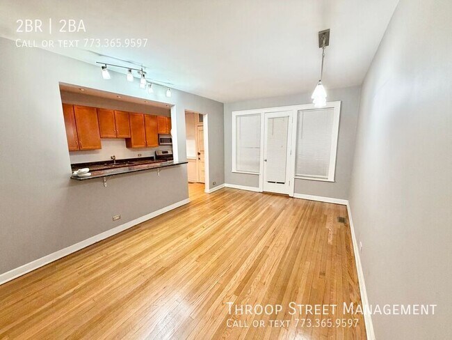 Building Photo - 5228 S Ingleside Ave