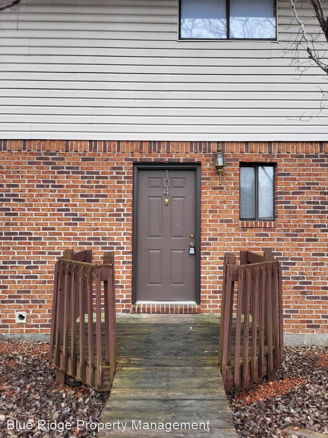 Primary Photo - 2 br, 1.5 bath House - 104 Autumn Creek Lane