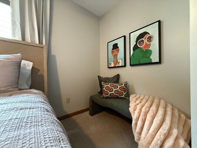 Building Photo - 9736 Flagstone Way