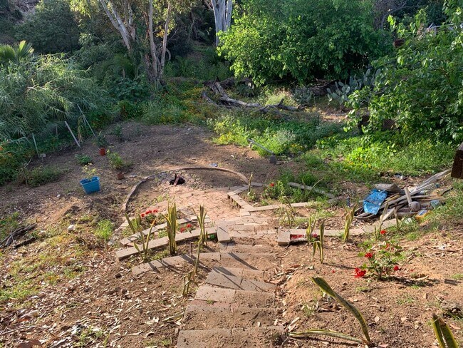 Building Photo - 3205-3207 42nd St.