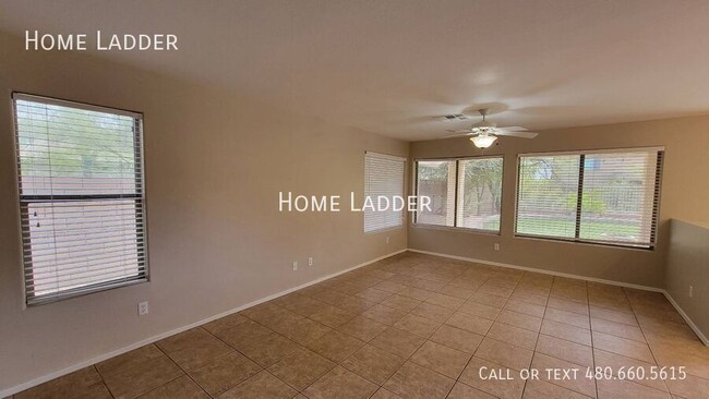 Building Photo - 4733 E Woburn Ln