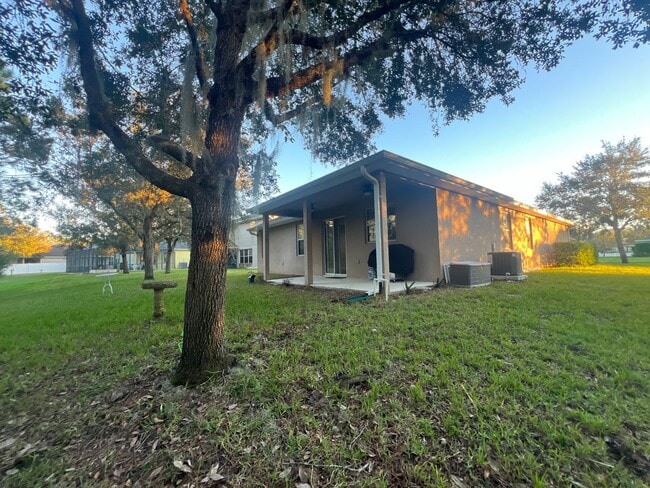 Building Photo - Beautiful 3 Bedroom 2 Bathroom Home, with Scenic Backyard View. Ormond Beach in Hunter's Ridge Co...