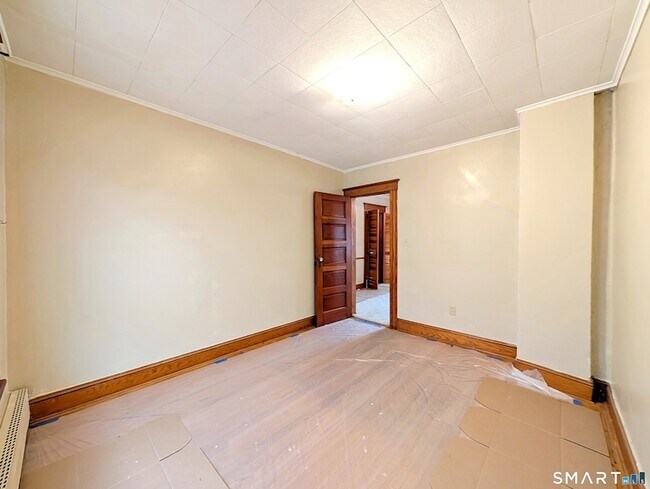 Building Photo - 226 Brightwood Ave