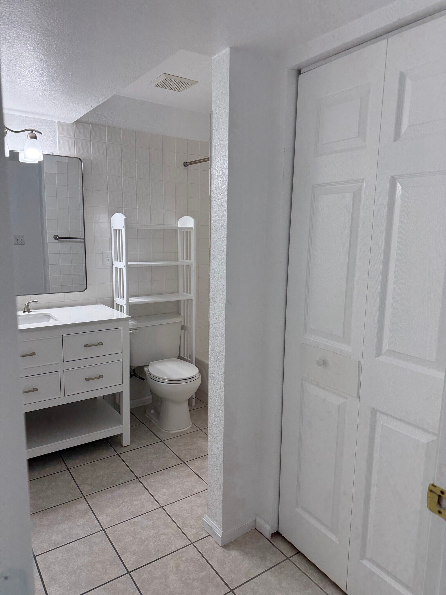 Building Photo - 2570 Paintbrush Ln
