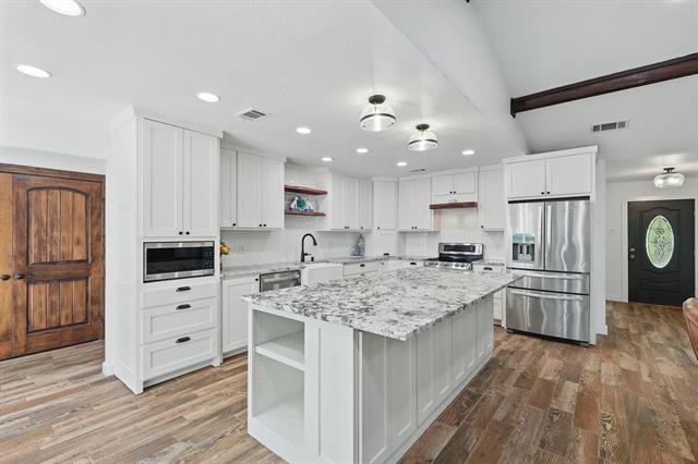 Building Photo - 841 Caublestone Hill Dr