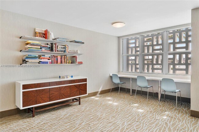 Building Photo - 3 Island Ave