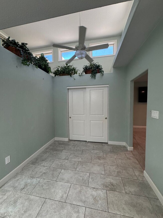 Building Photo - Cameldale Gated Community