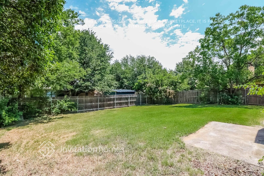 Building Photo - 6473 Green Ridge Dr