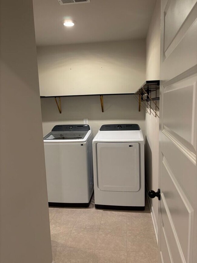 Building Photo - Beautiful Spartanburg home right off I-85, Available Now!! $500 OFF FIRST FULL MONTH