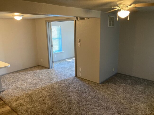 Building Photo - Studio Cottage