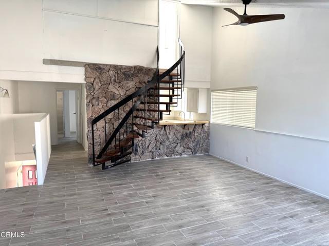 Building Photo - 244 Melrose Dr