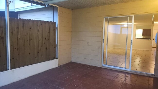 Building Photo - 11710 Wesson Cir W