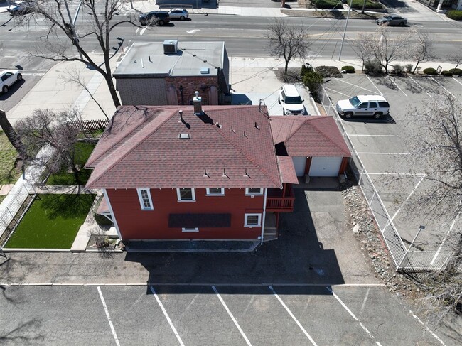 Building Photo - 108 N Mt Vernon Ave