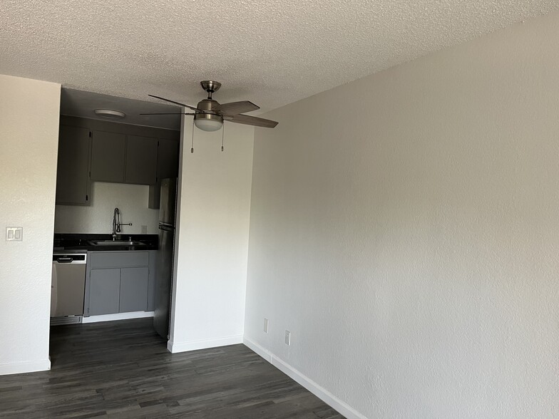 Building Photo - 1032 Pacific Ave