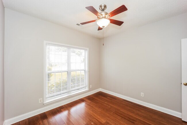 Building Photo - 336 Baldwin Ct