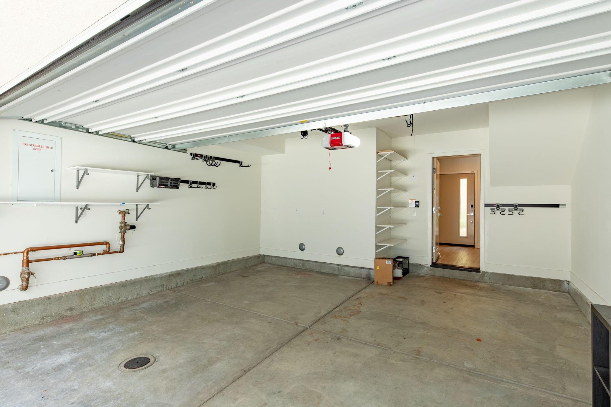 Building Photo - 10736 Bloomfield St