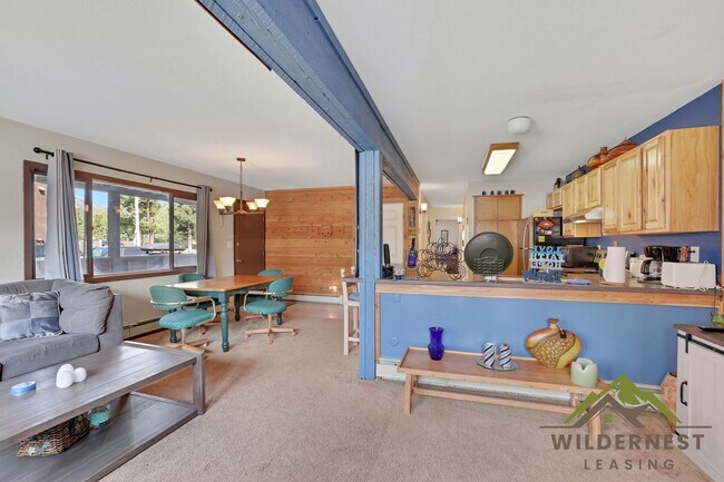 Building Photo - Deck Gore Condo - WINTER RENTAL-2 Bedroom/2 Bath Includes All Utilities