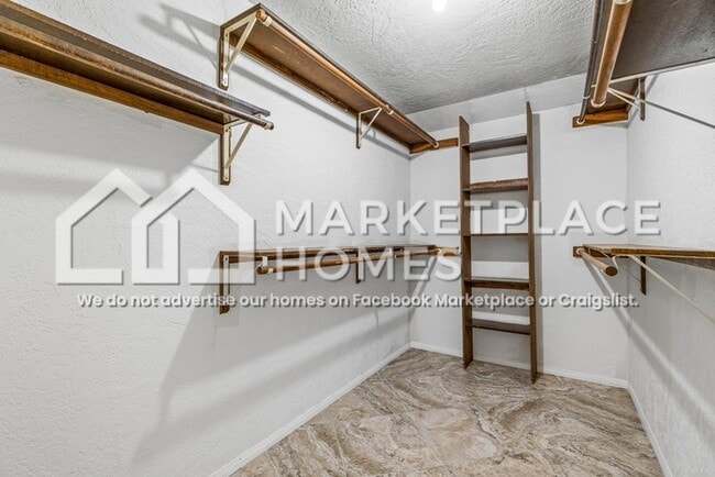 Building Photo - 2155 N Rio De Flag Dr
