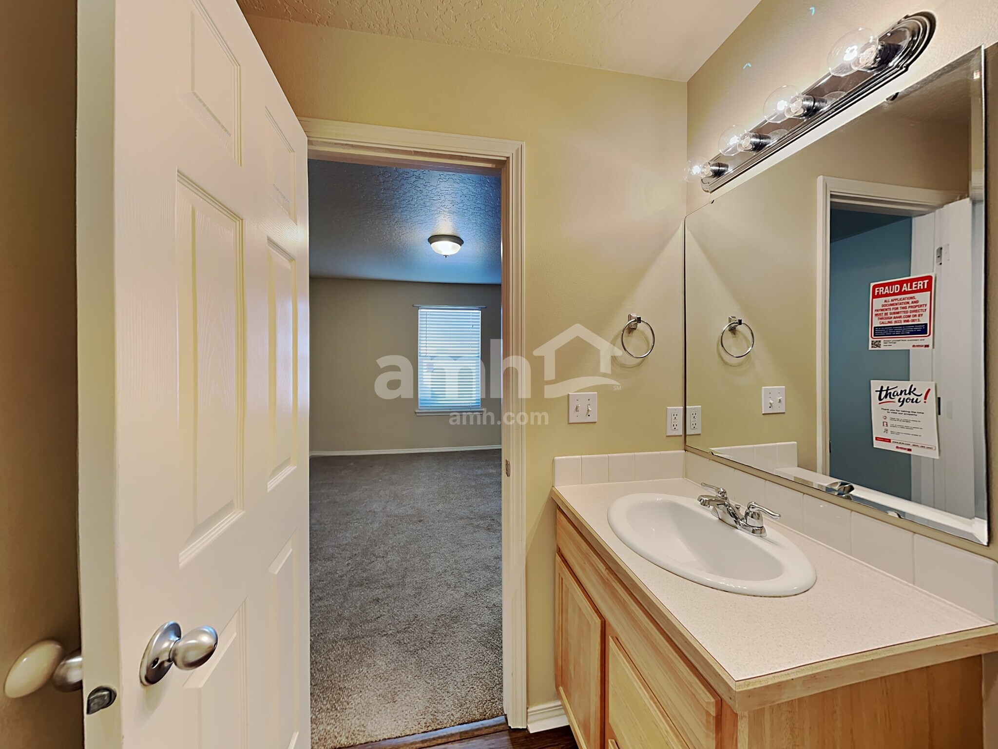 Building Photo - 211 Parkmont Way