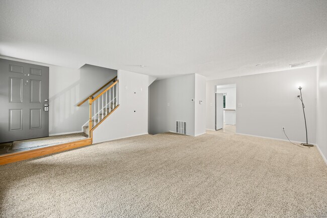 Building Photo - 45 Conestoga Way