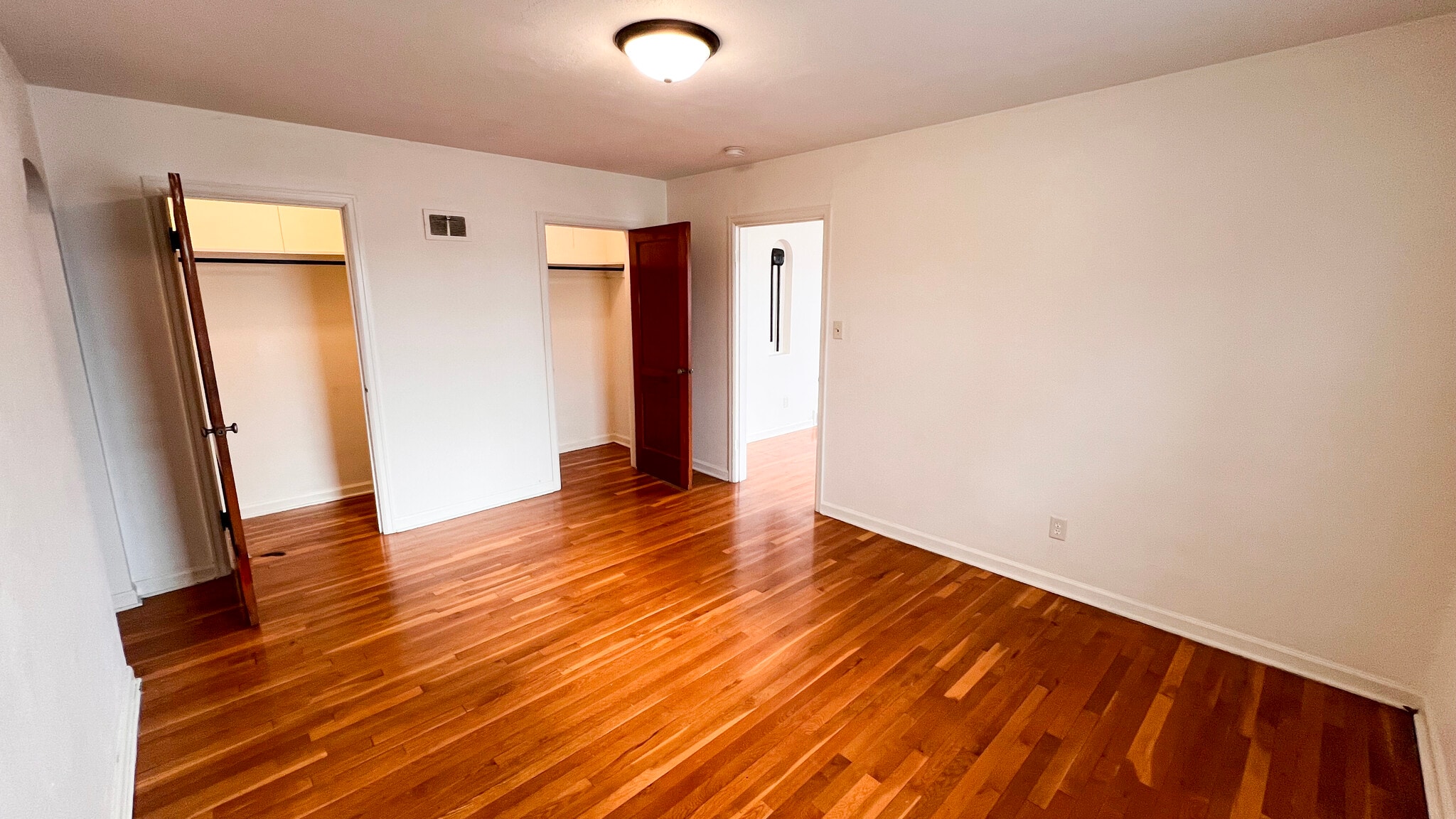 Bedroom - 227 W Dunklin St