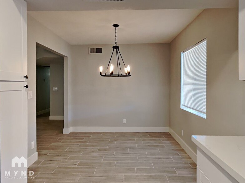 Building Photo - 4561 W Boca Raton Rd