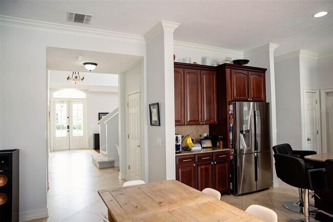 Building Photo - 411 Sycamore St