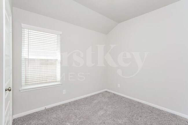 Building Photo - 1011 Barstow Dr