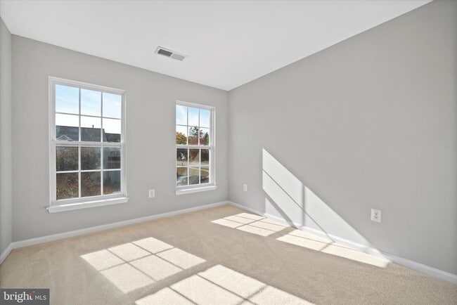 Building Photo - 103 Holmes St