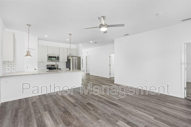 Building Photo - 1154 San Cristobal Ave