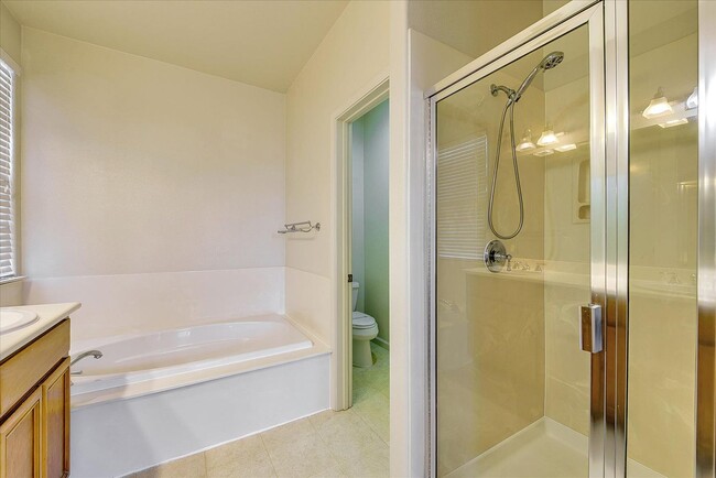 Building Photo - PRIME CORNER HOME NEAR TRAILS LIGHT-FILLED...