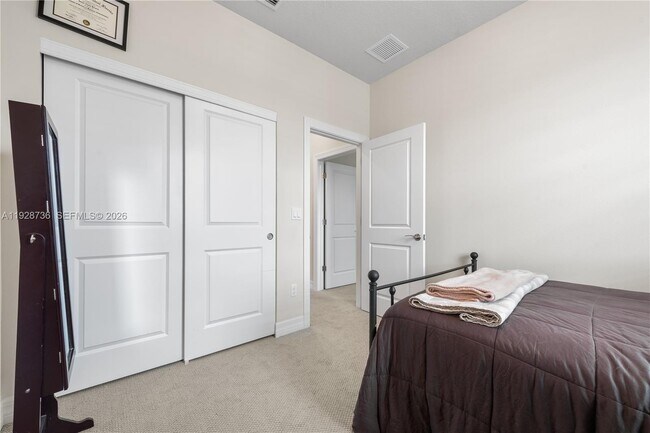 Building Photo - 1030 Eucalyptus Dr