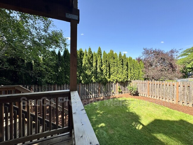Building Photo - 13257 SW Maplecrest Ct