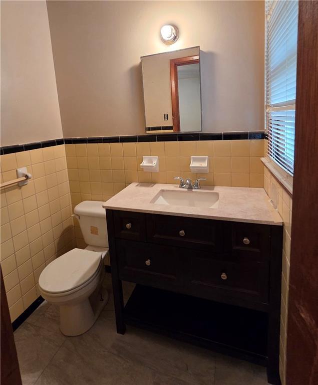 Building Photo - 421 Springside Dr