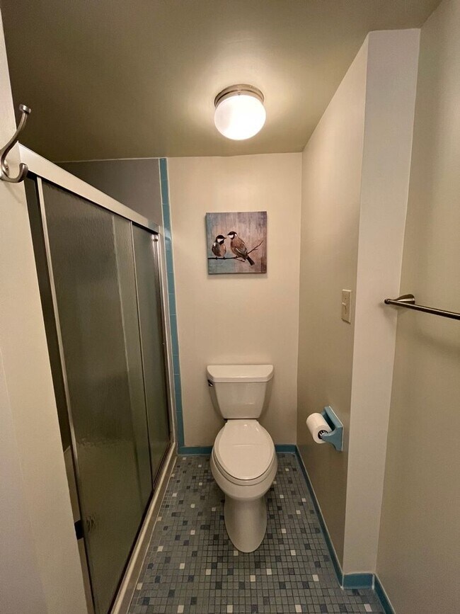 Building Photo - CHARMING COLONIAL IN KENSINGTON  CLOSE TO NIH JOINT BASE BETHESDA
