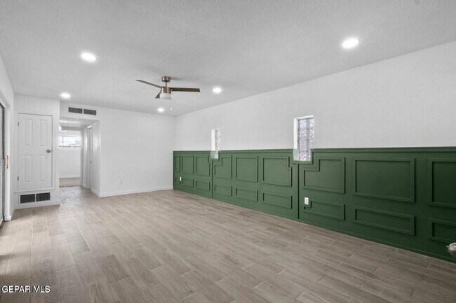 Building Photo - 3605 Taylor Ave