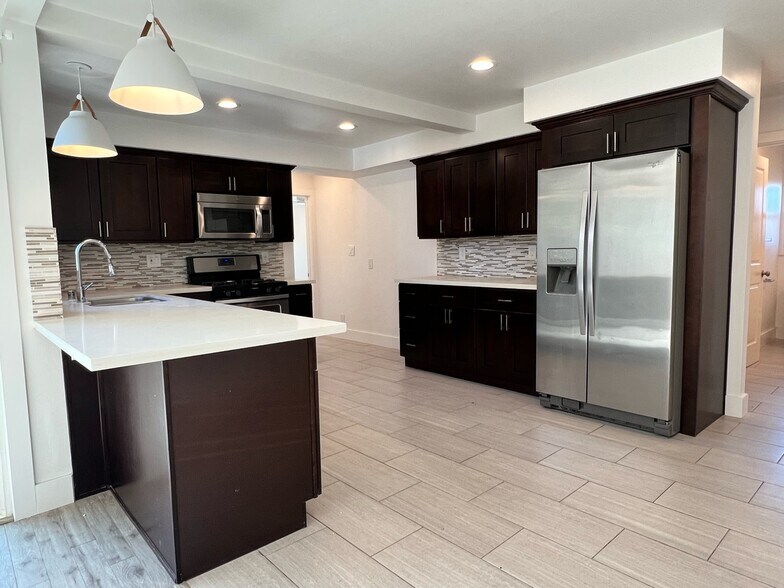 Building Photo - 4364 Toland Way