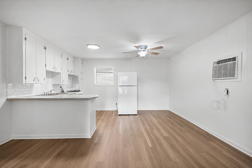 Building Photo - 206 Parmley Dr