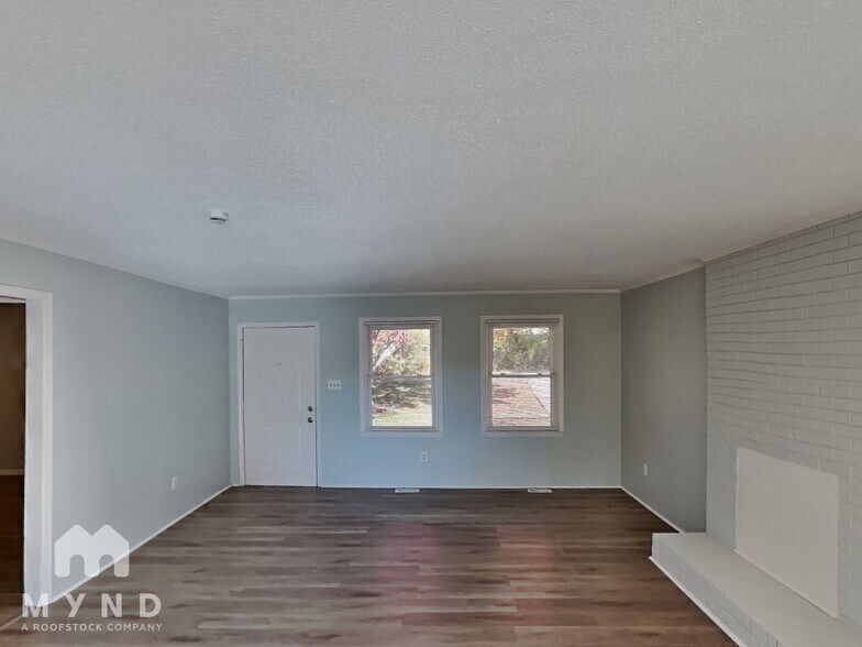 Building Photo - 139 Edgeway Rd