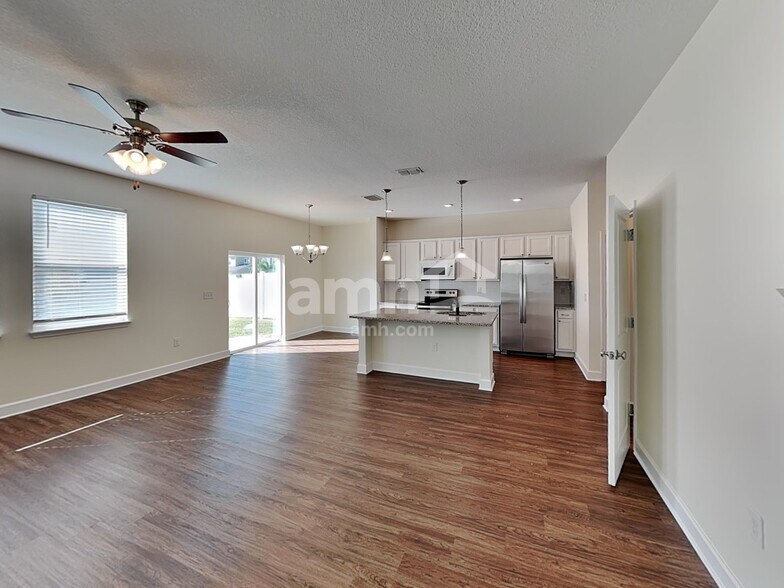 Building Photo - 4742 Reisswood Loop