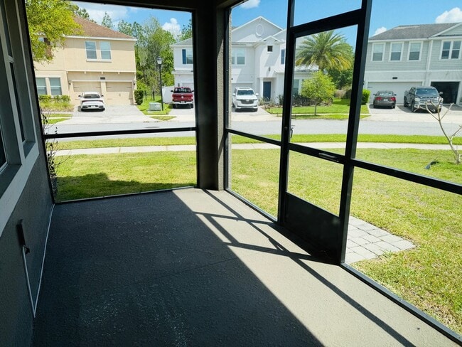 Building Photo - 4 Bed 2.5 Bath Single Family in Storey Lake